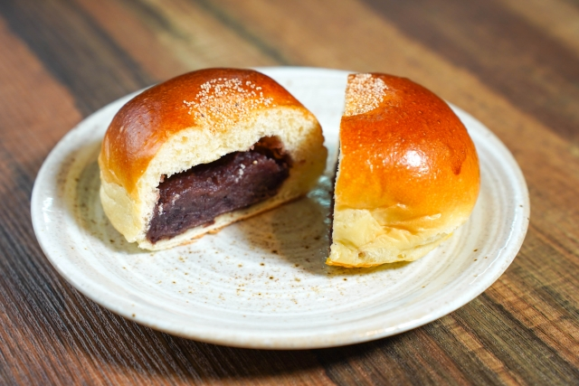 An Pan (Red Beans Bun)